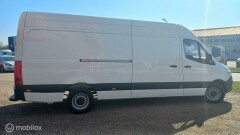 Mercedes-Benz-Sprinter-4