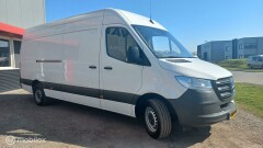 Mercedes-Benz-Sprinter-5