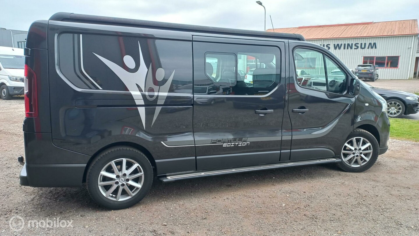 Renault-Trafic-5
