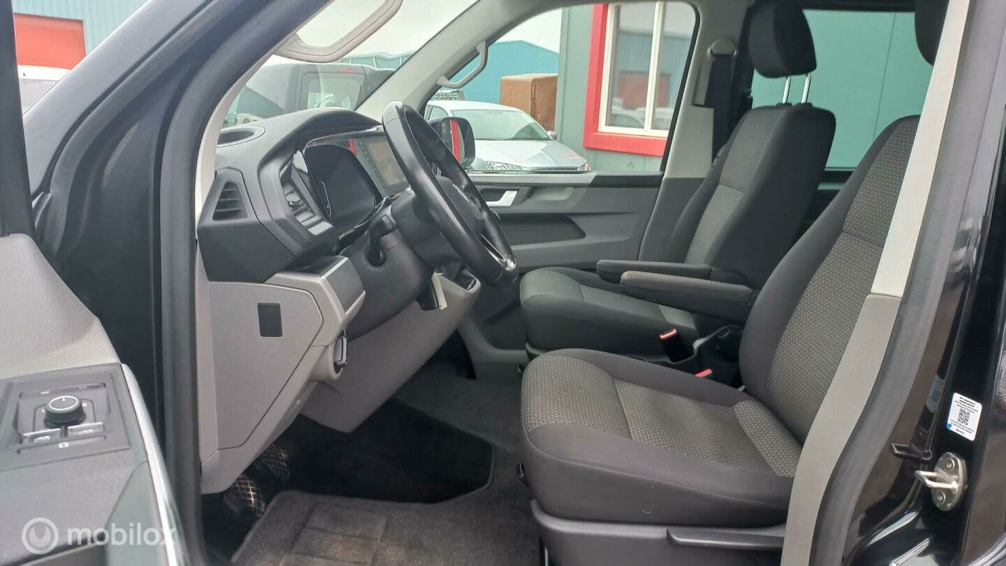 Volkswagen-Transporter-12
