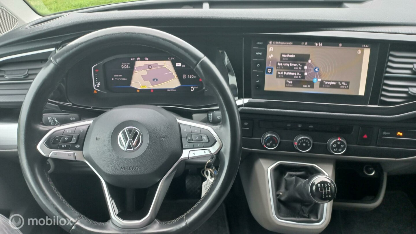 Volkswagen-Transporter-19