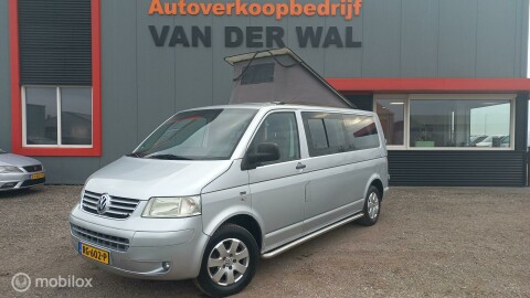 Volkswagen-Camper-0