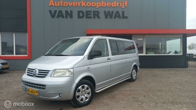 Volkswagen-Camper-1