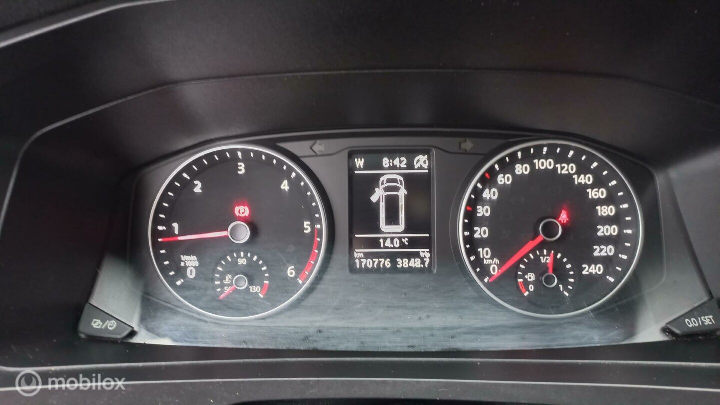 Volkswagen-Transporter-20