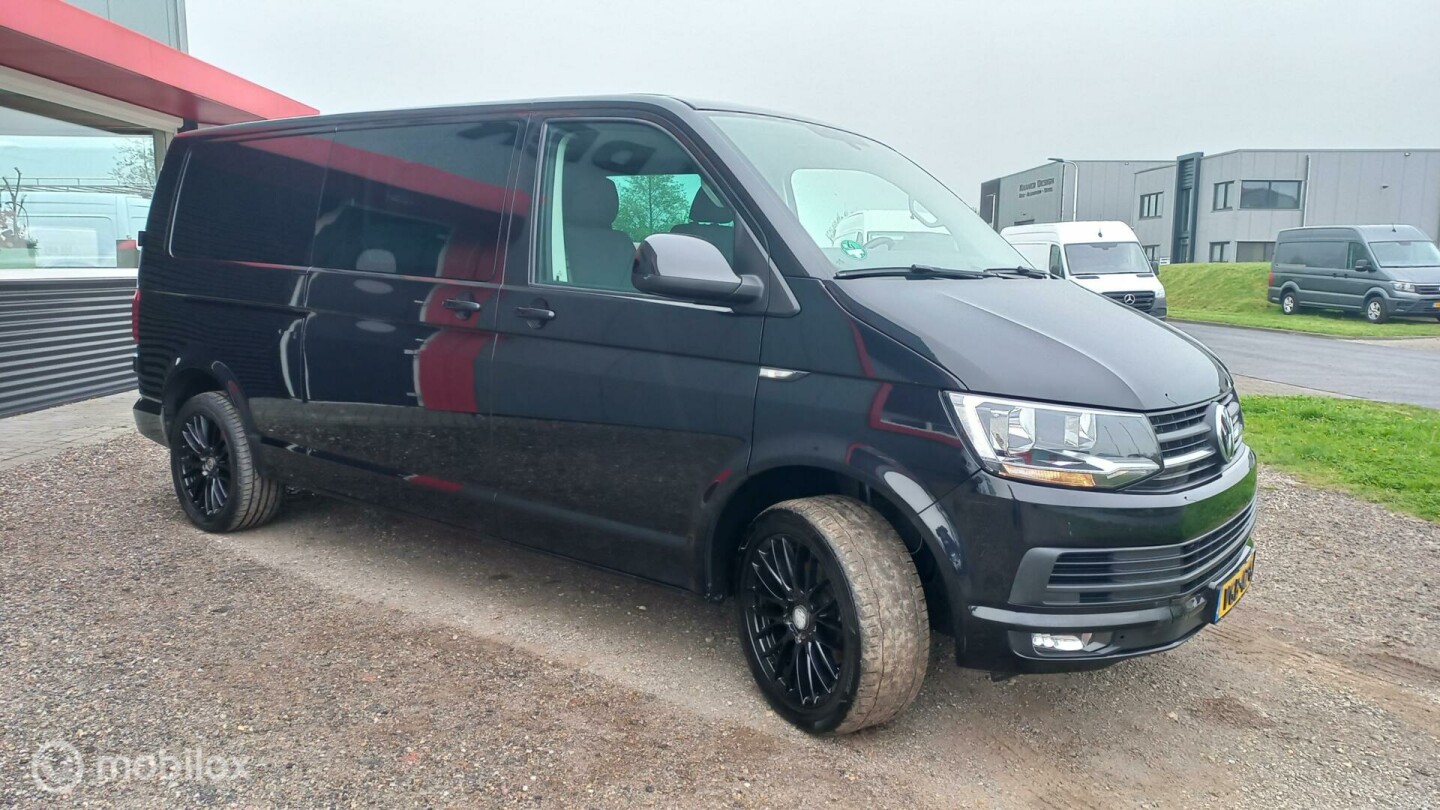 Volkswagen-Transporter-7