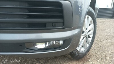 Volkswagen-Transporter-1