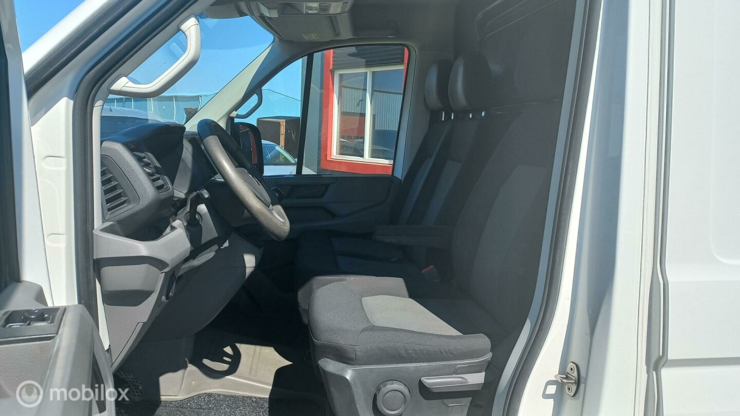 Volkswagen-Crafter-8
