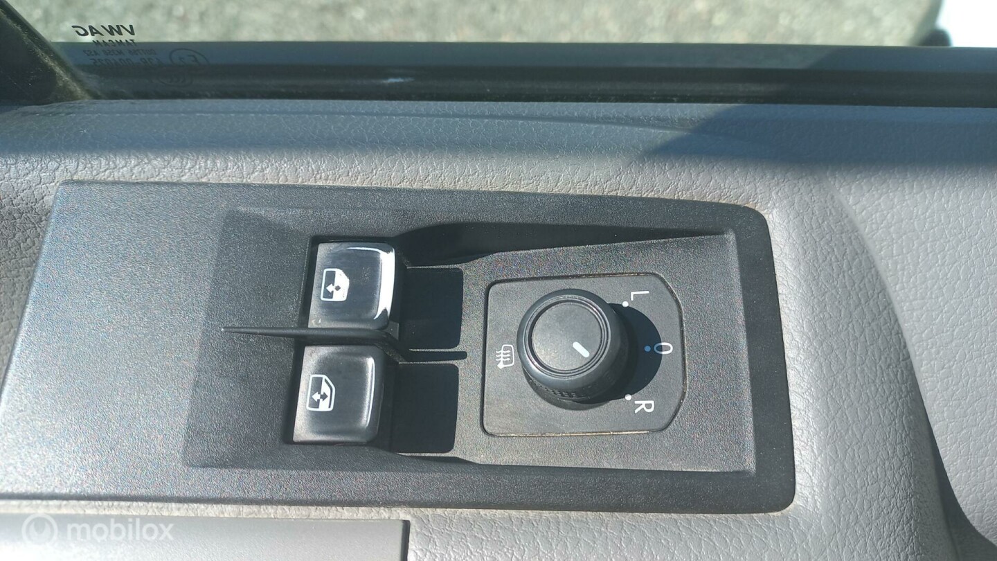 Volkswagen-Crafter-9