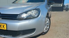 Volkswagen-Golf-2