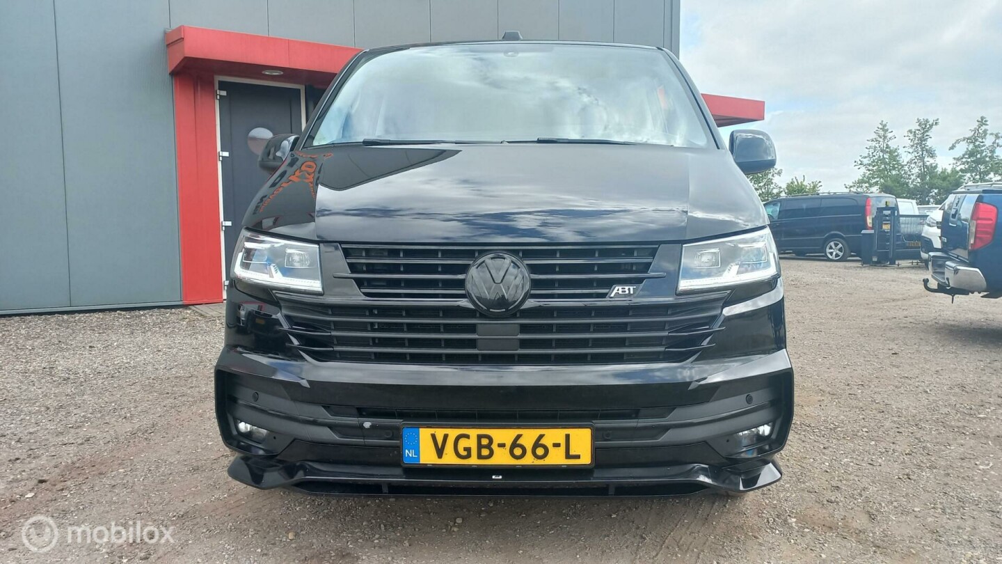 Volkswagen-Transporter-1