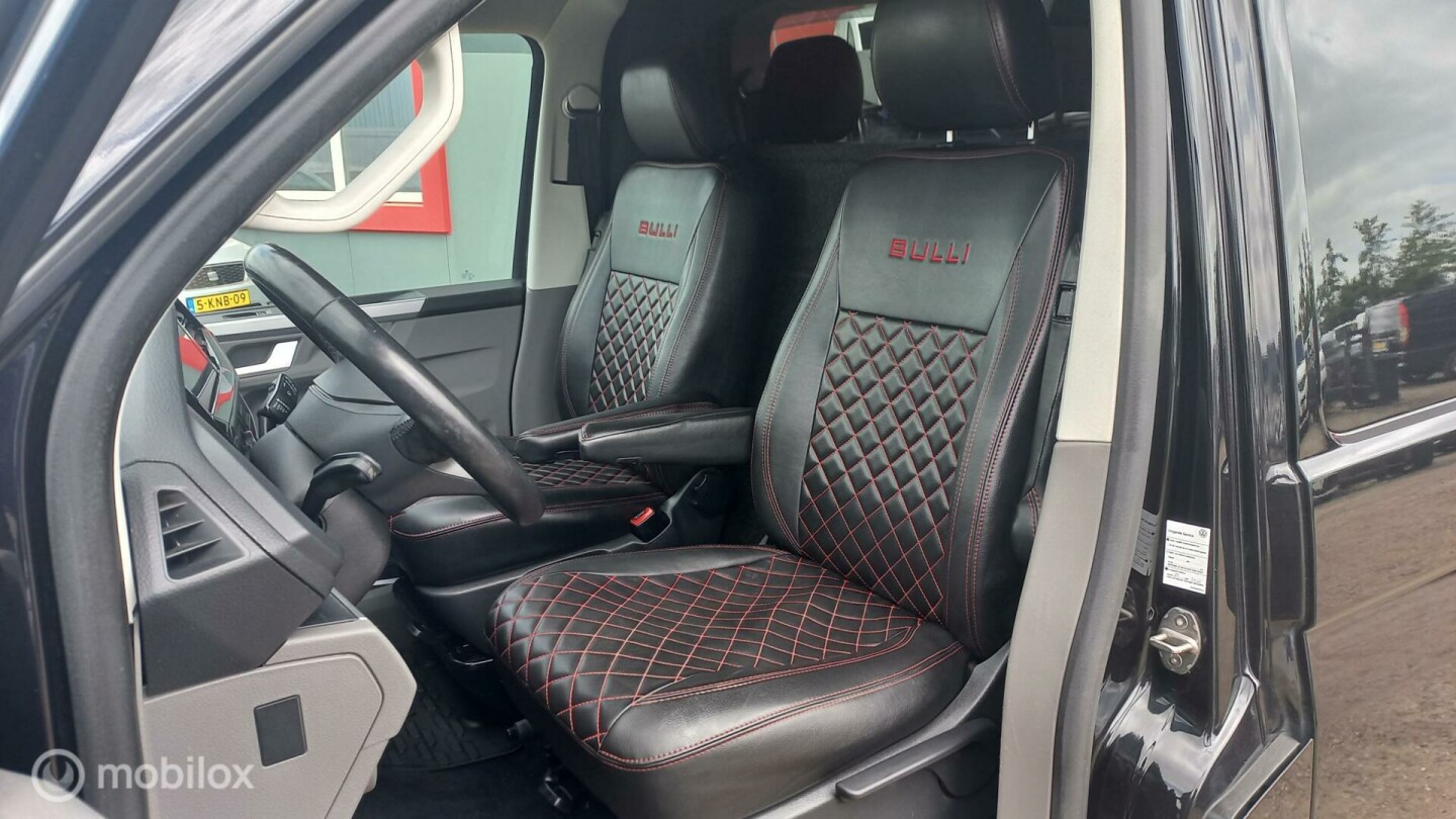 Volkswagen-Transporter-11