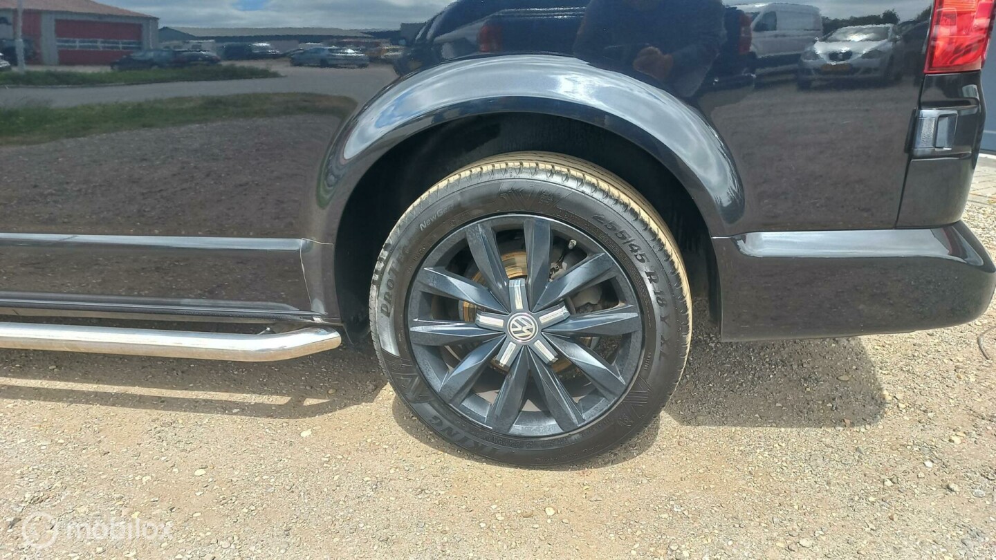 Volkswagen-Transporter-4