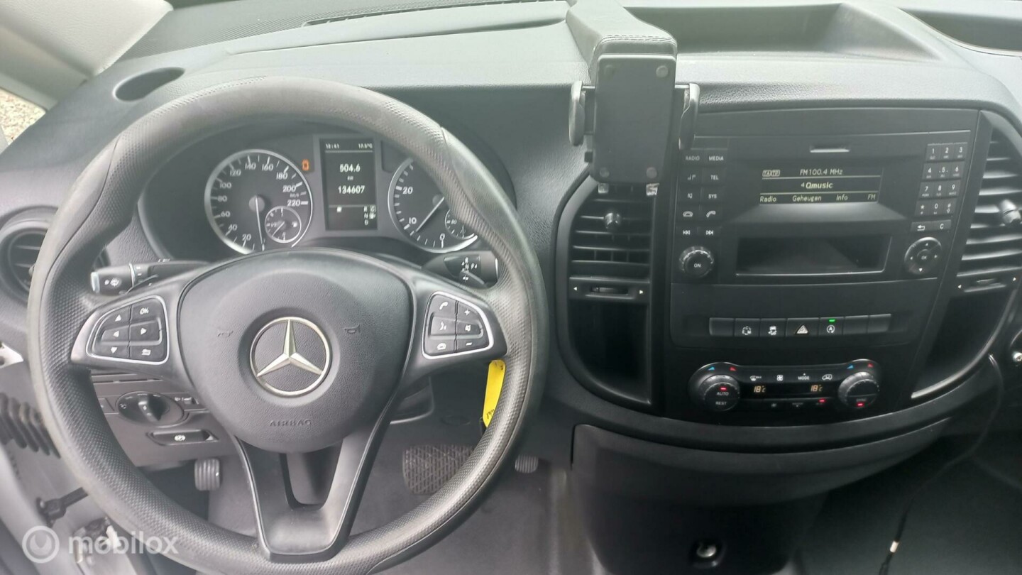 Mercedes-Benz-Vito-14