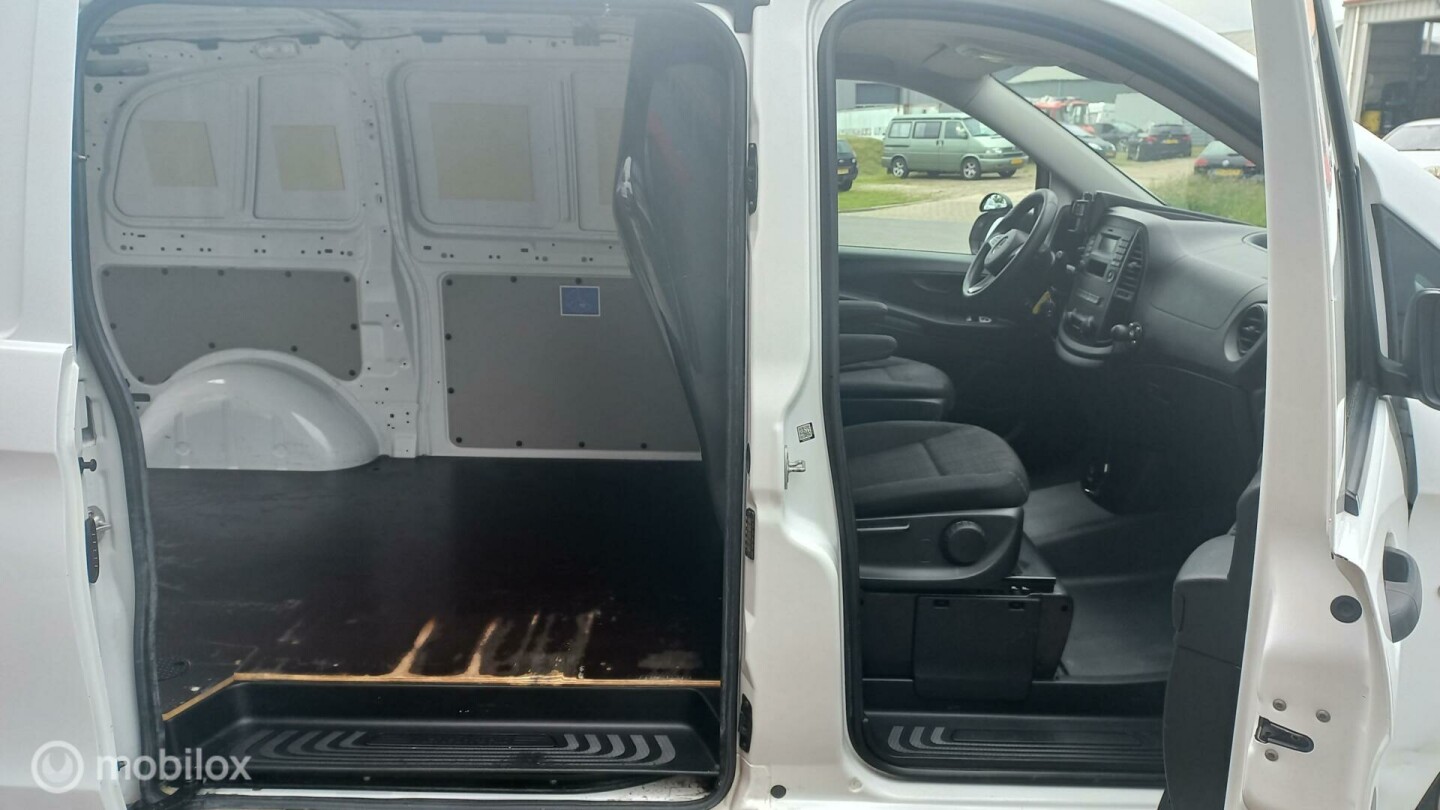 Mercedes-Benz-Vito-7